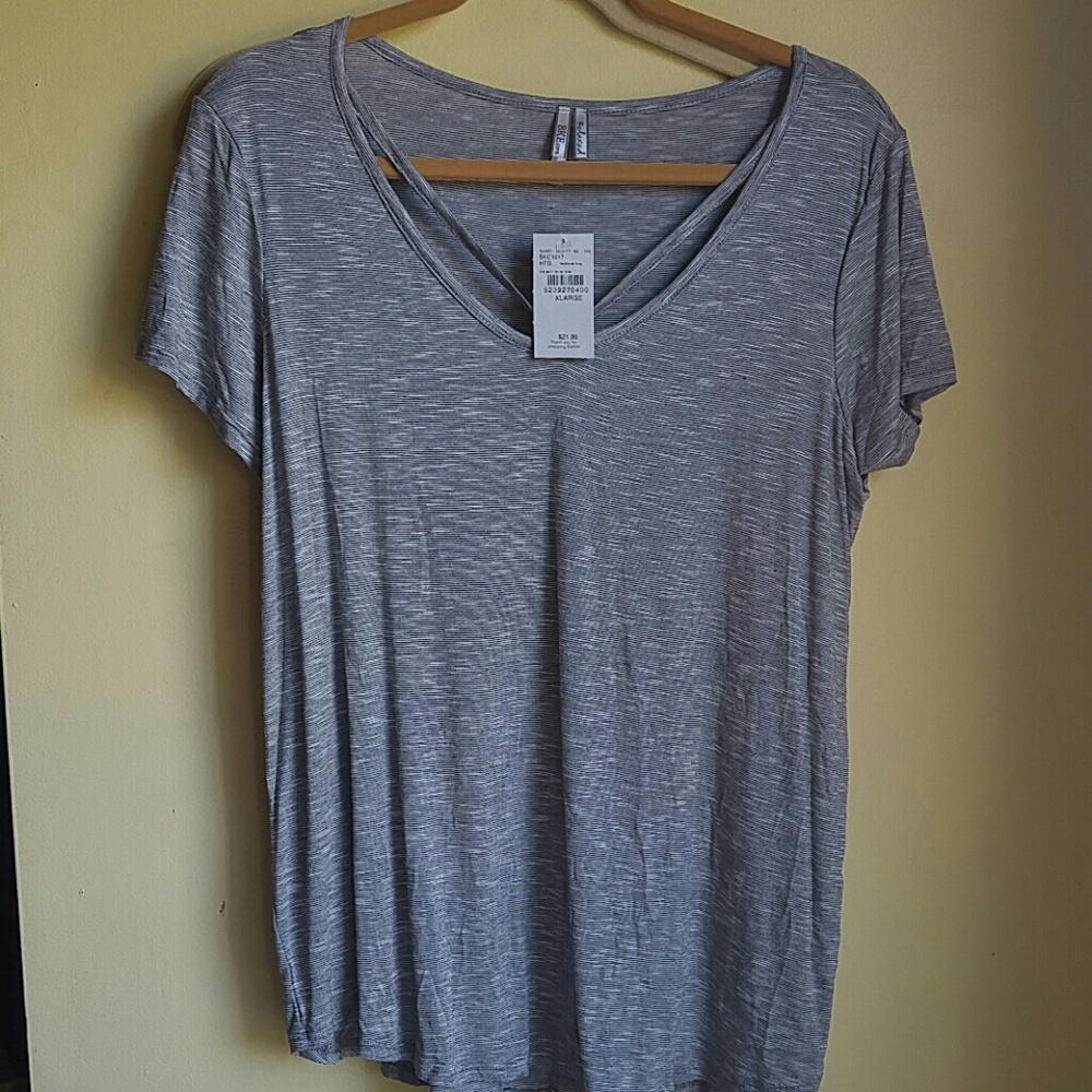 BKE t shirt